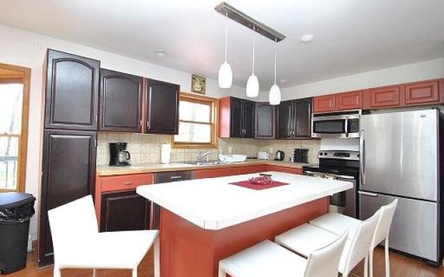 Crystal Ship on Blueberry Hill Home