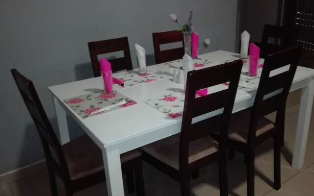 Thembisi Guesthouse