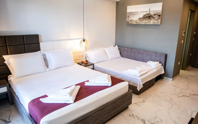 Lagaria Hotel & Apartments