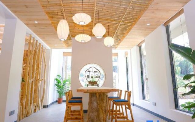 Zhiyou Yijian Guesthouse
