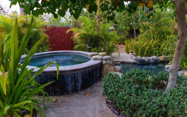 Miraflores 2 BR by Casago