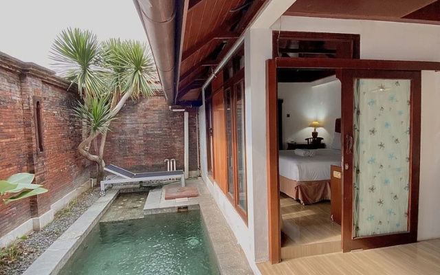 Chrome Hotel & Resort