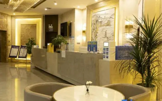 Xinyue Chain Hotel (Pingliang No. 1 High School)