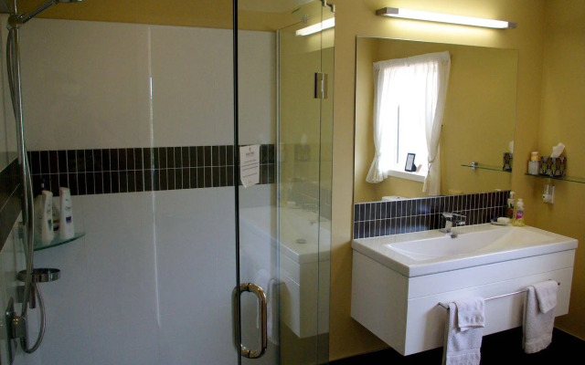 Kauri Point Luxury Bed & Breakfast
