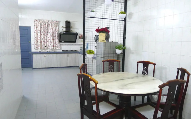 Bukit Tinggi Klang - Cozy Home