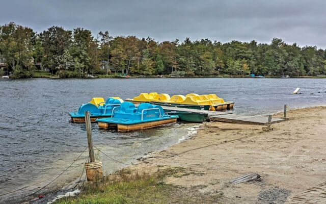 Fire Pit + Furnished Deck: Serene Tobyhanna Escape