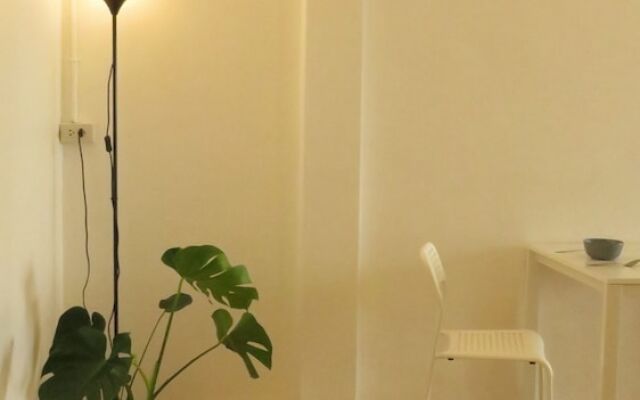 Baan 192 - Adults Only