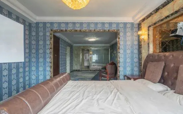 Yantai New Vision Cinema Hotel (Haigang Road Zhenhua Commercial Building)