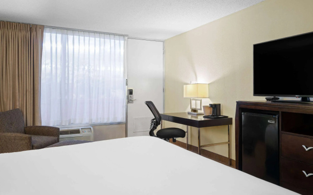 Travelodge by Wyndham Gaylord
