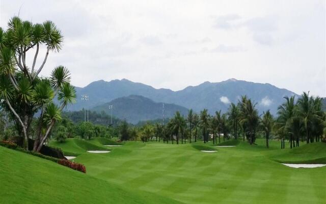 Diamond Bay Golf & Villas