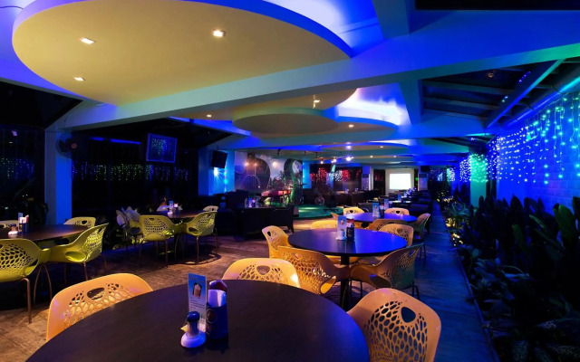 Maximillian Hotel