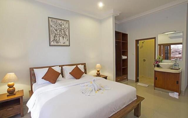 Merthayasa Bungalows