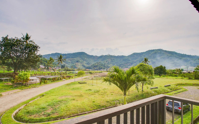 OYO 3896 Villa Pesona Wisata Puncak