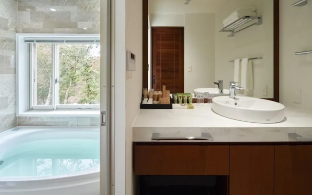 Adventures Island Koyaruzawa Lodge