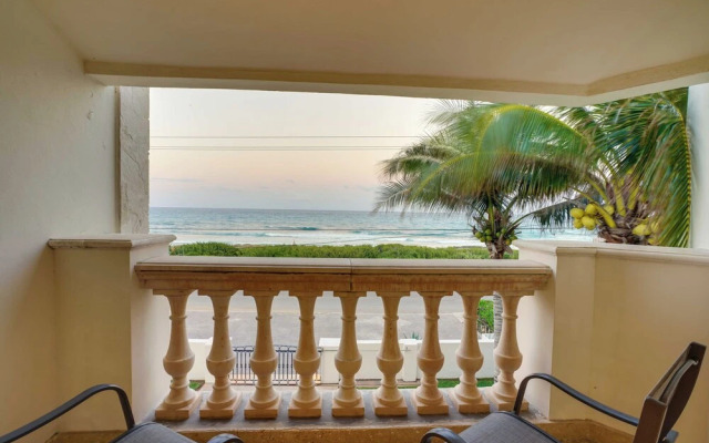 Oceanfront Isla Mujeres Estate w/ Infinity Pool!