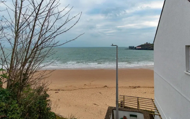 5 Sunny Cove - Direct Beach Access Sea Views