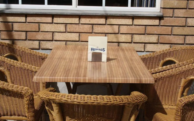 Hotel Herreros