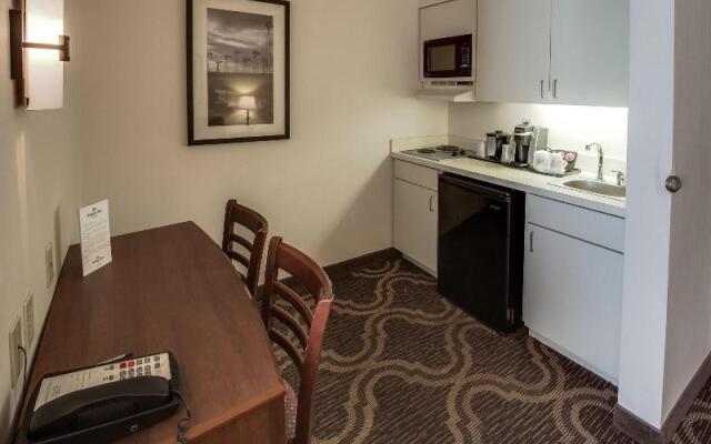 Ashmore Inn and Suites Lubbock