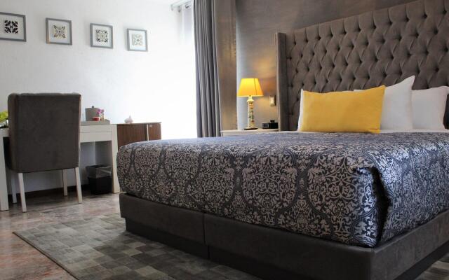 Santo Refugio Heritage Hotel