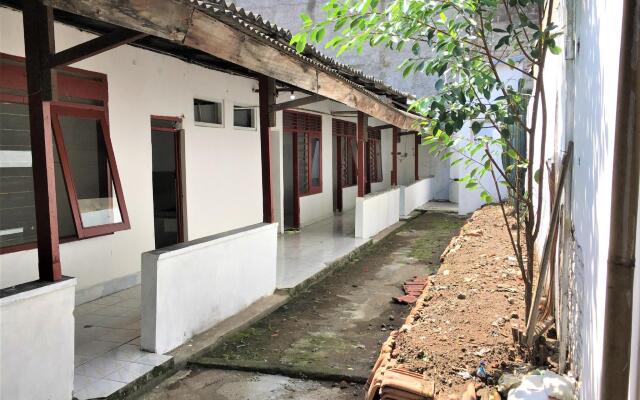Tambak Bayan Guesthouse