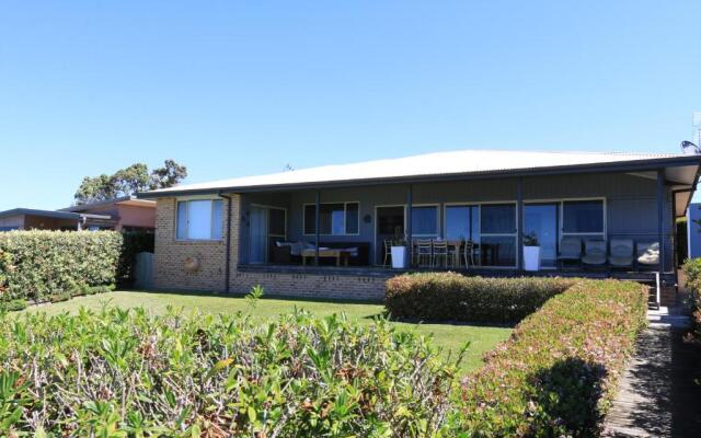 Bunkys By The Sea Holiday House