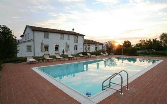 Alice Del Lago Country House