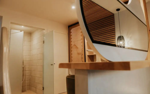 Somnus Suites