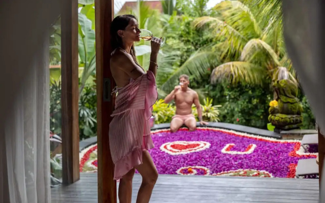 Wana Bucu Villa by Pramana Villas