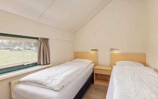 Nice bungalow with a dishwasher, 3 km van Putten