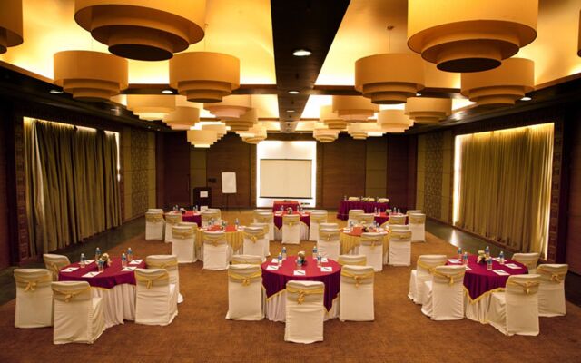 Royal Orchid Resort & Convention Centre