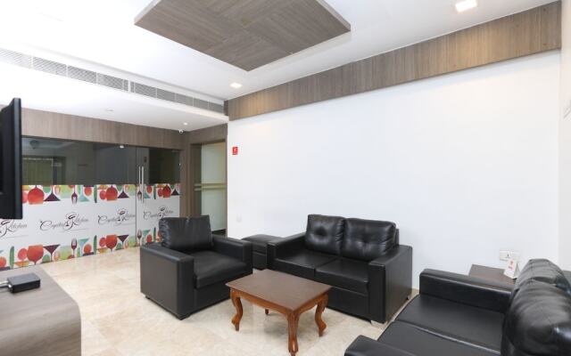 OYO 15714 Nachiappa Residency