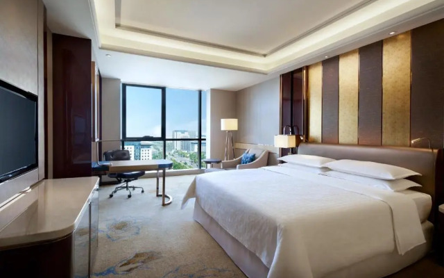 Sheraton Grand Zhengzhou Hotel