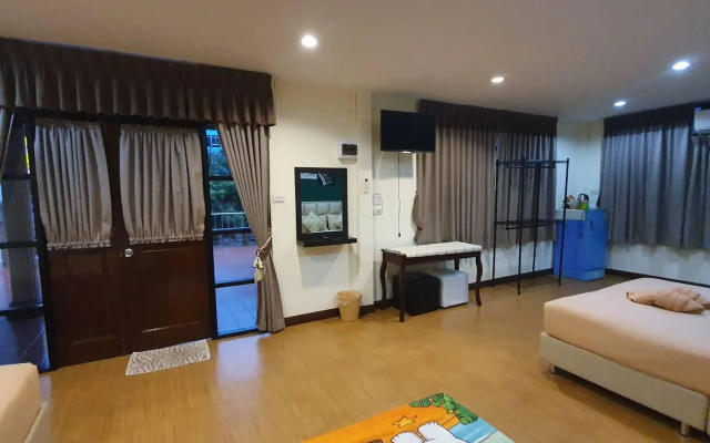 May Apartment