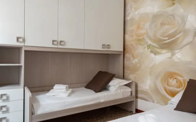 Venice Grand Canal Style Apt 3 by Wonderful Italy