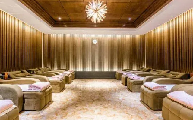 Dongtang Tianmu Narada Hot Spring Holiday Hotel