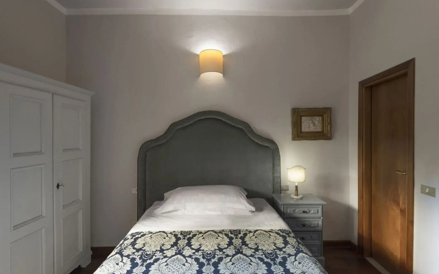 Palazzo dal Borgo Hotel
