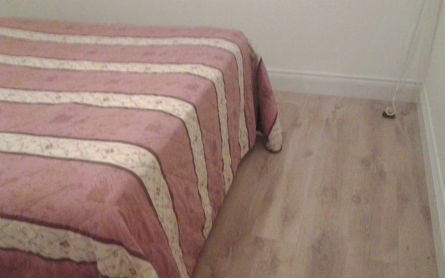 Galway 2-bed Apt, Sleeps 4, 5-min Walk to Station
