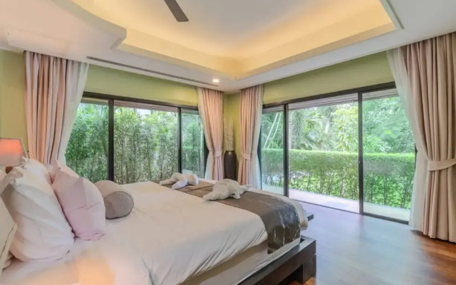 Famous Baan Bua Luxury Estate V238