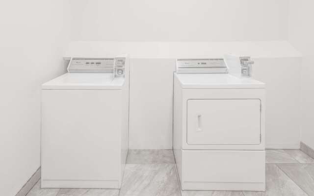 Baymont by Wyndham Pearsall