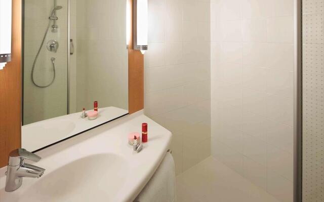 ibis Barcelona Centro Sagrada Familia