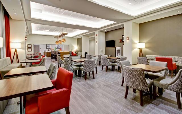 Hampton Inn & Suites by Hilton Medicine Hat