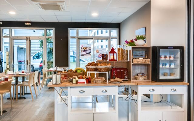 Brit Hotel St Nazaire Centre Gare