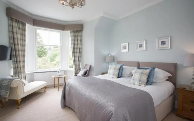 Dunmurray Lodge Guesthouse And Loft Apartment
