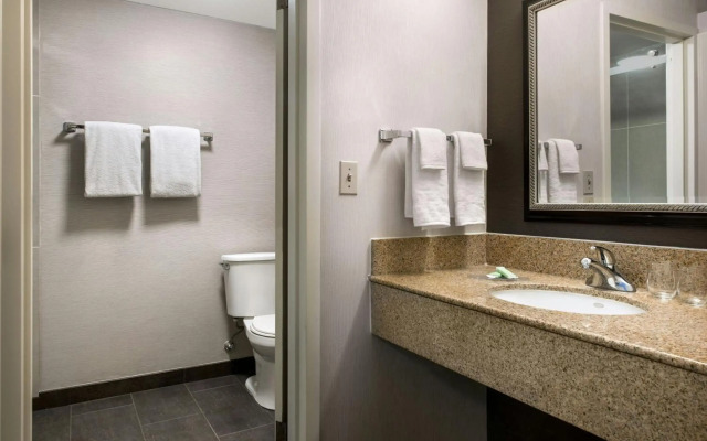 Courtyard by Marriott Phoenix Airport