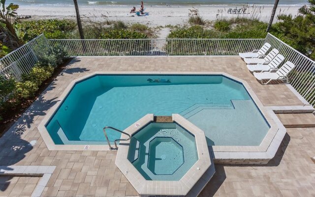 Brightmore Gulf Front 5 Br home by RedAwning