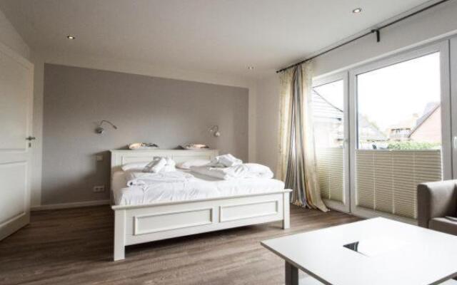 Strandlaeufer-Landhaus-Tadsen