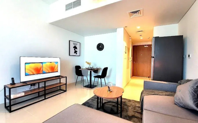 Pristine Studio with Canal View - 703