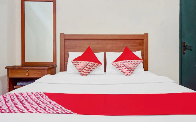 Capital O 90596 Hotel Griya Astoeti