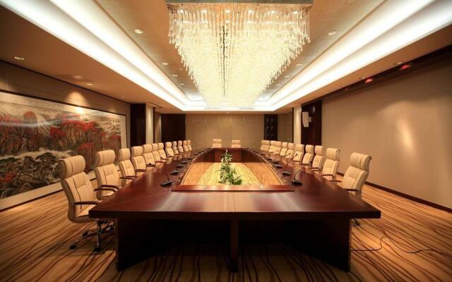 Landbridge Jinjiang Hotel