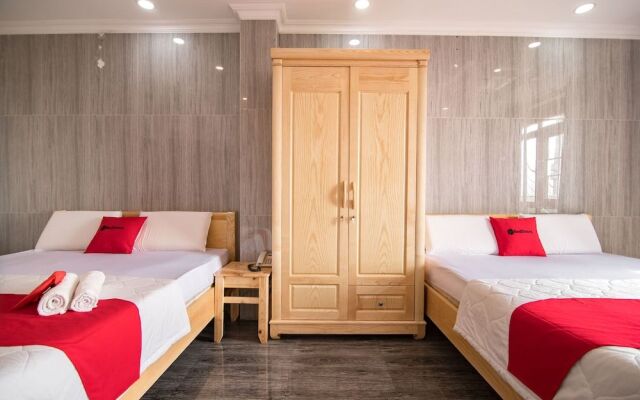 RedDoorz near Tan Son Nhat Golf 2